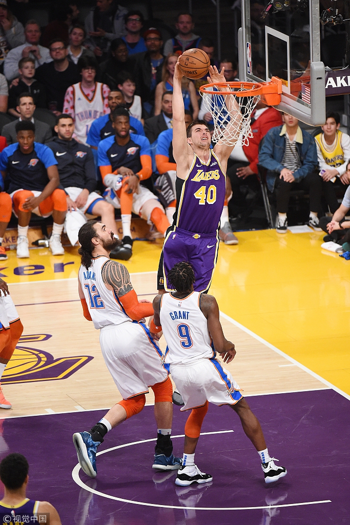 中锋王强凭 中锋王强凭