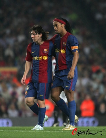 少出色的中 少出色的中